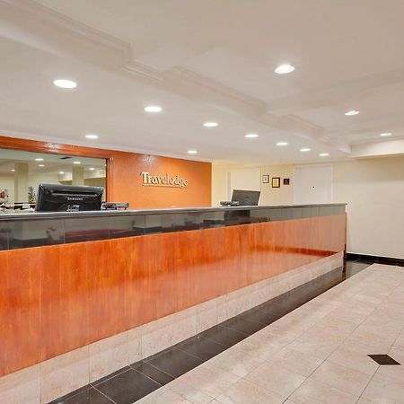 Travelodge By Wyndham เอลเซนโตร ภายนอก รูปภาพ