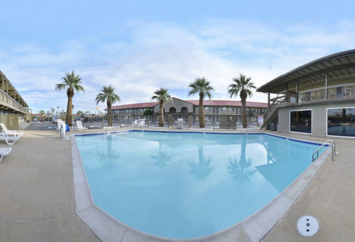 Travelodge By Wyndham เอลเซนโตร ภายนอก รูปภาพ